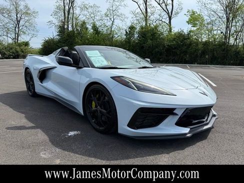 Used 2022 Chevrolet Corvette Stingray Premium Conv w/ Z51 Performance Package image 3