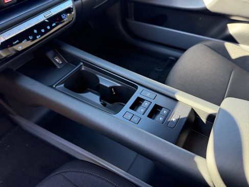 New 2025 Hyundai Ioniq 6 SE image 13