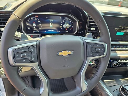 New 2026 Chevrolet Silverado 1500 LTZ w/ LTZ Premium Package AWD/4WD image 23