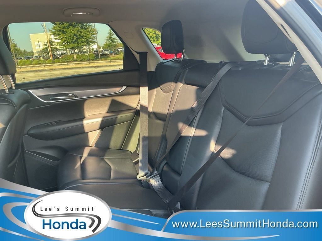 Used 2017 Cadillac XT5 Premium Luxury AWD/4WD image 13