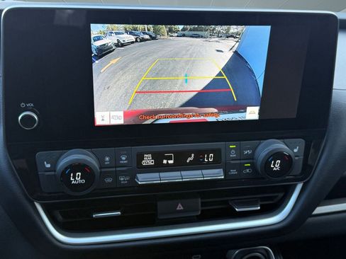 Certified 2024 Toyota Grand Highlander XLE image 27