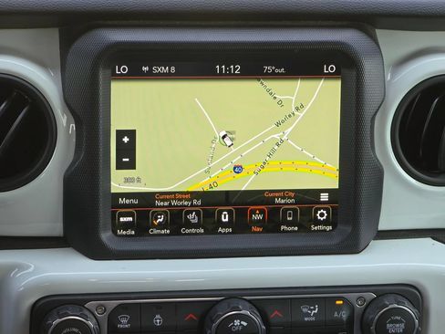 Used 2022 Jeep Gladiator Sport AWD/4WD image 9