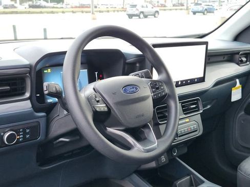 New 2025 Ford Maverick XL w/ Equipment Group 101A image 19