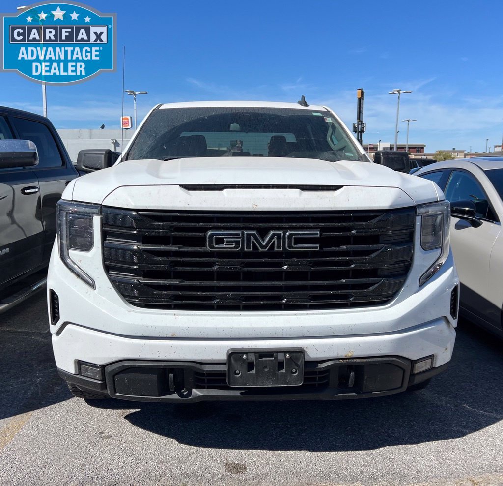 Used 2022 GMC Sierra 1500 Elevation AWD/4WD image 2