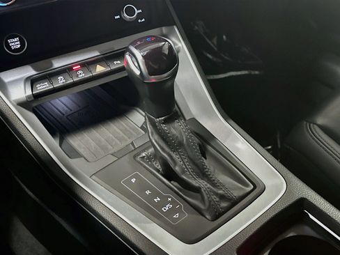 Used 2024 Audi Q3 2.0T Premium AWD/4WD image 23