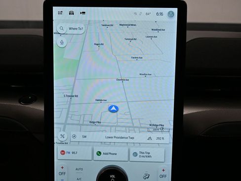 Used 2021 Ford Mustang Mach-E Select image 19