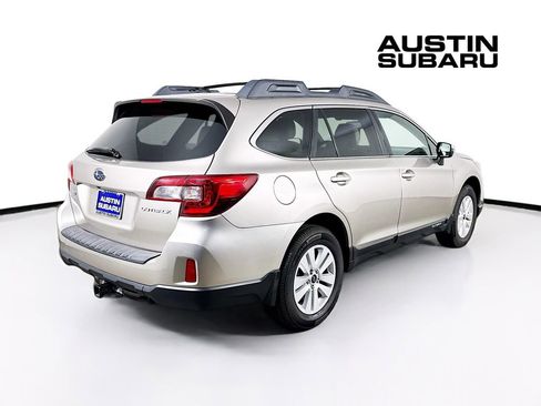 Used 2015 Subaru Outback 2.5i Premium image 7