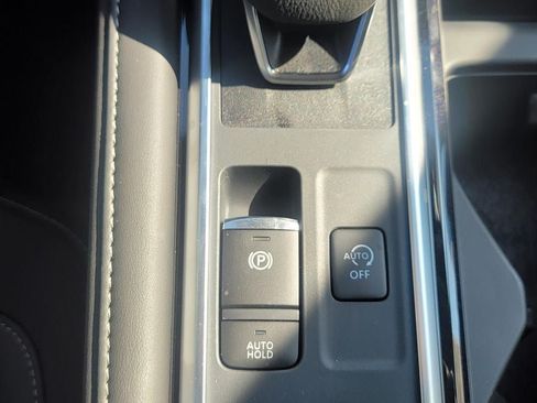 New 2026 Nissan Pathfinder SL w/ SL Premium Package AWD/4WD image 27