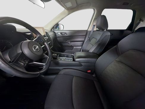 Used 2024 Nissan Pathfinder SV FWD image 13