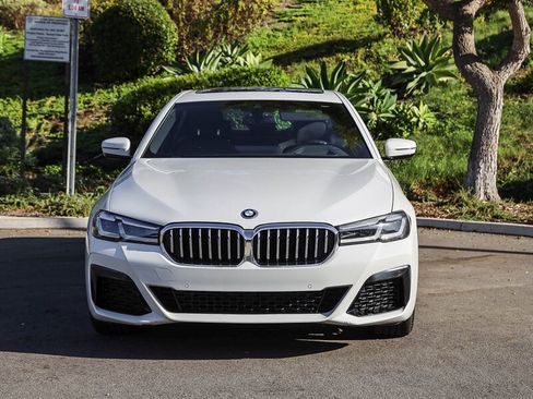 Used 2023 BMW 530e w/ M Sport Package RWD image 8