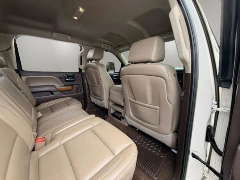 Used 2015 GMC Sierra 1500 SLT w/ SLT Crew Cab Value Package AWD/4WD image 33