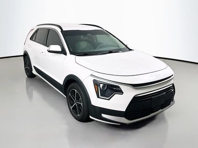 Used 2023 Kia Niro EX