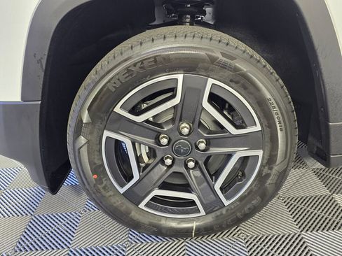 New 2026 Jeep Cherokee Limited AWD/4WD image 11