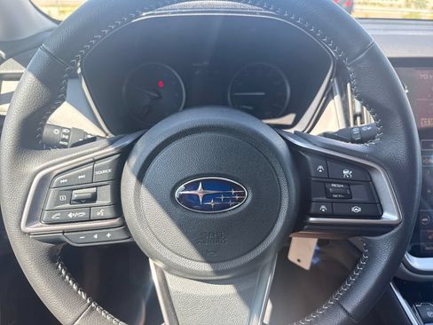 Used 2025 Subaru Outback Premium AWD/4WD image 14