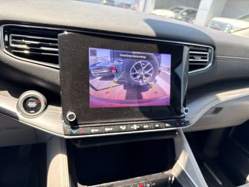 Used 2024 Jeep Wagoneer L Series II w/ Flexible Seating Group RWD image 25