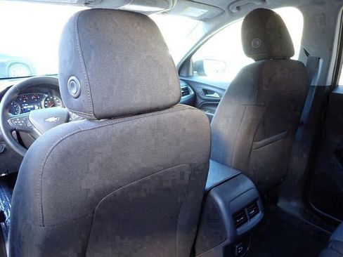 Used 2023 Chevrolet Equinox LT image 16