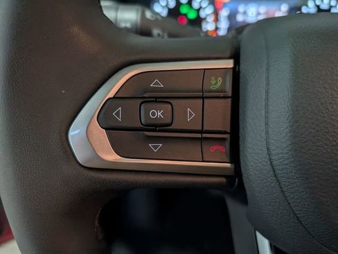 Used 2025 Jeep Compass Limited AWD/4WD image 17