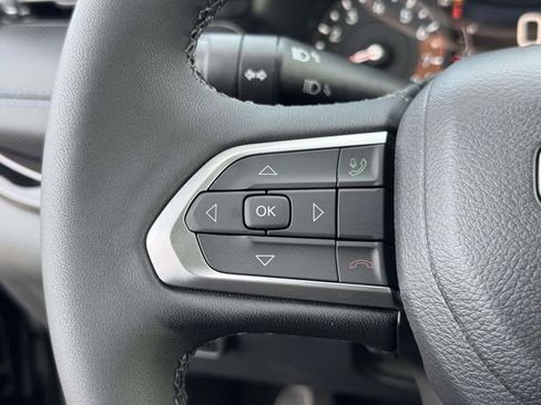 New 2026 Jeep Compass Latitude image 11