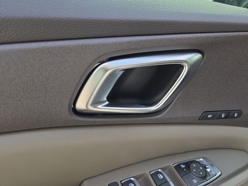 New 2026 Kia Carnival EX image 19