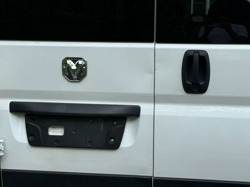 Used 2023 RAM ProMaster 2500 FWD image 11