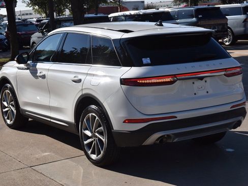 Certified 2025 Lincoln Corsair AWD w/ Equipment Group 101A image 10