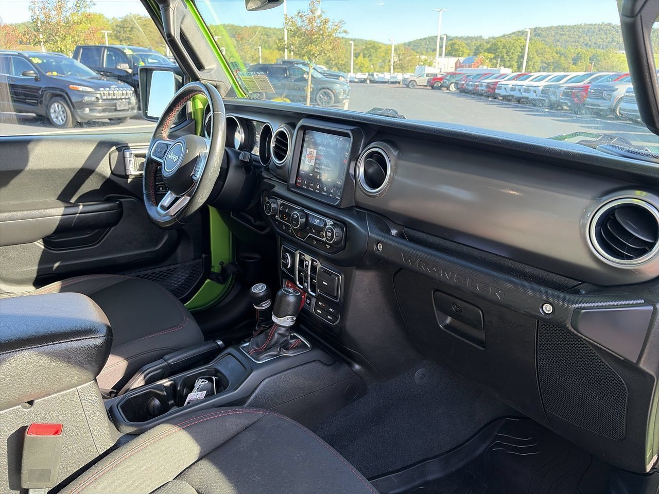 Used 2019 Jeep Wrangler Unlimited Rubicon AWD/4WD image 14