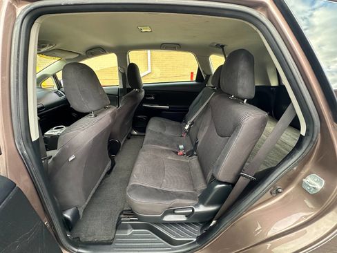Used 2015 Toyota Prius V Three image 20