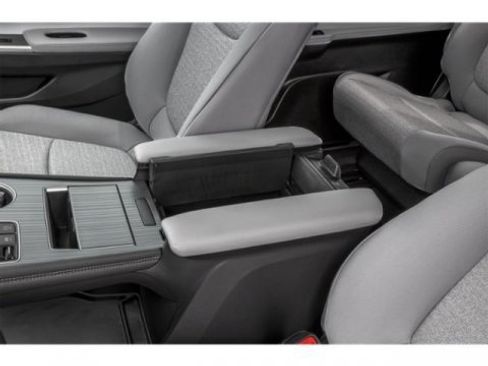 New 2026 Toyota Sienna LE AWD/4WD image 16