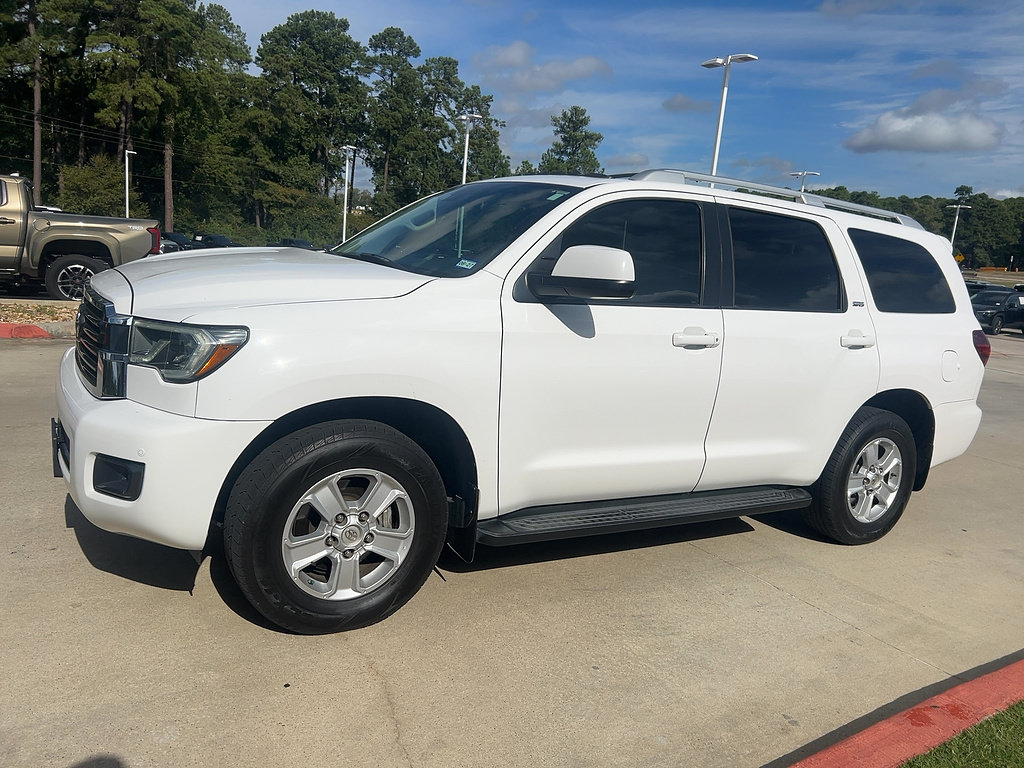 Used 2020 Toyota Sequoia SR5 RWD image 5