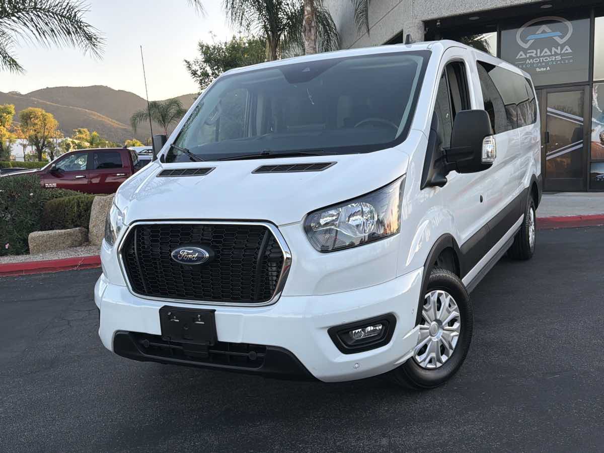 Used 2023 Ford Transit 350 XLT RWD image 2