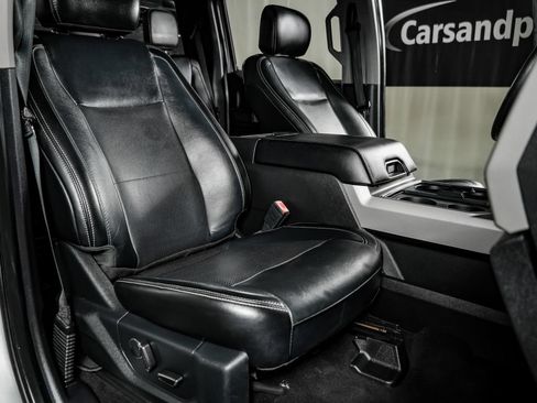 Used 2019 Ford F250 Lariat w/ Lariat Ultimate Package AWD/4WD image 32