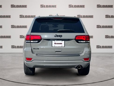 Used 2020 Jeep Grand Cherokee Altitude image 4