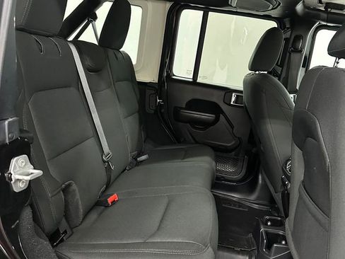 Used 2022 Jeep Wrangler Unlimited Sport image 37