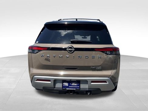 Used 2023 Nissan Pathfinder Platinum AWD/4WD image 5