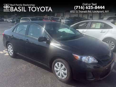 Used 2013 Toyota Corolla L FWD image 1