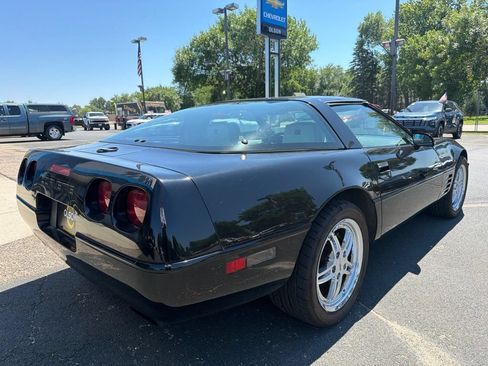 Used 1993 Chevrolet Corvette Coupe RWD image 5