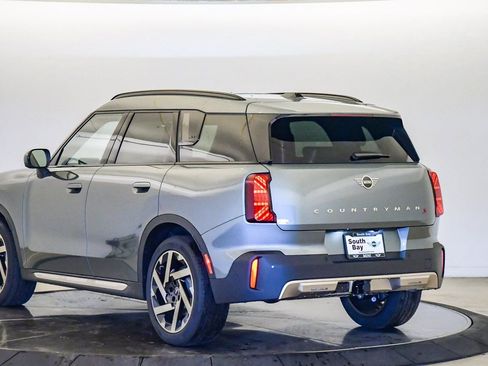 New 2026 MINI Cooper Countryman S w/ Comfort Package Max image 2