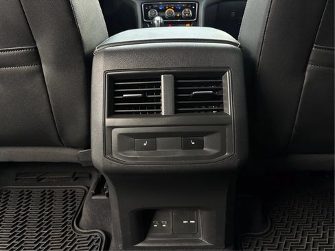 Used 2021 Volkswagen Atlas Cross Sport SEL Premium AWD/4WD image 27