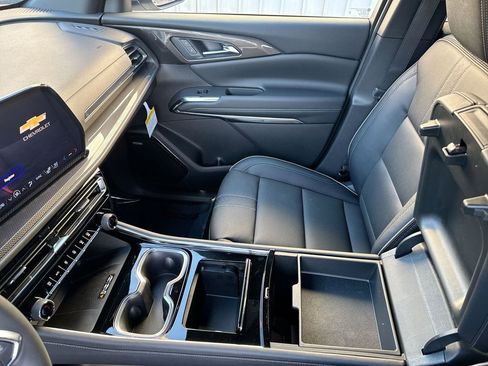 New 2026 Chevrolet Traverse High Country FWD image 24