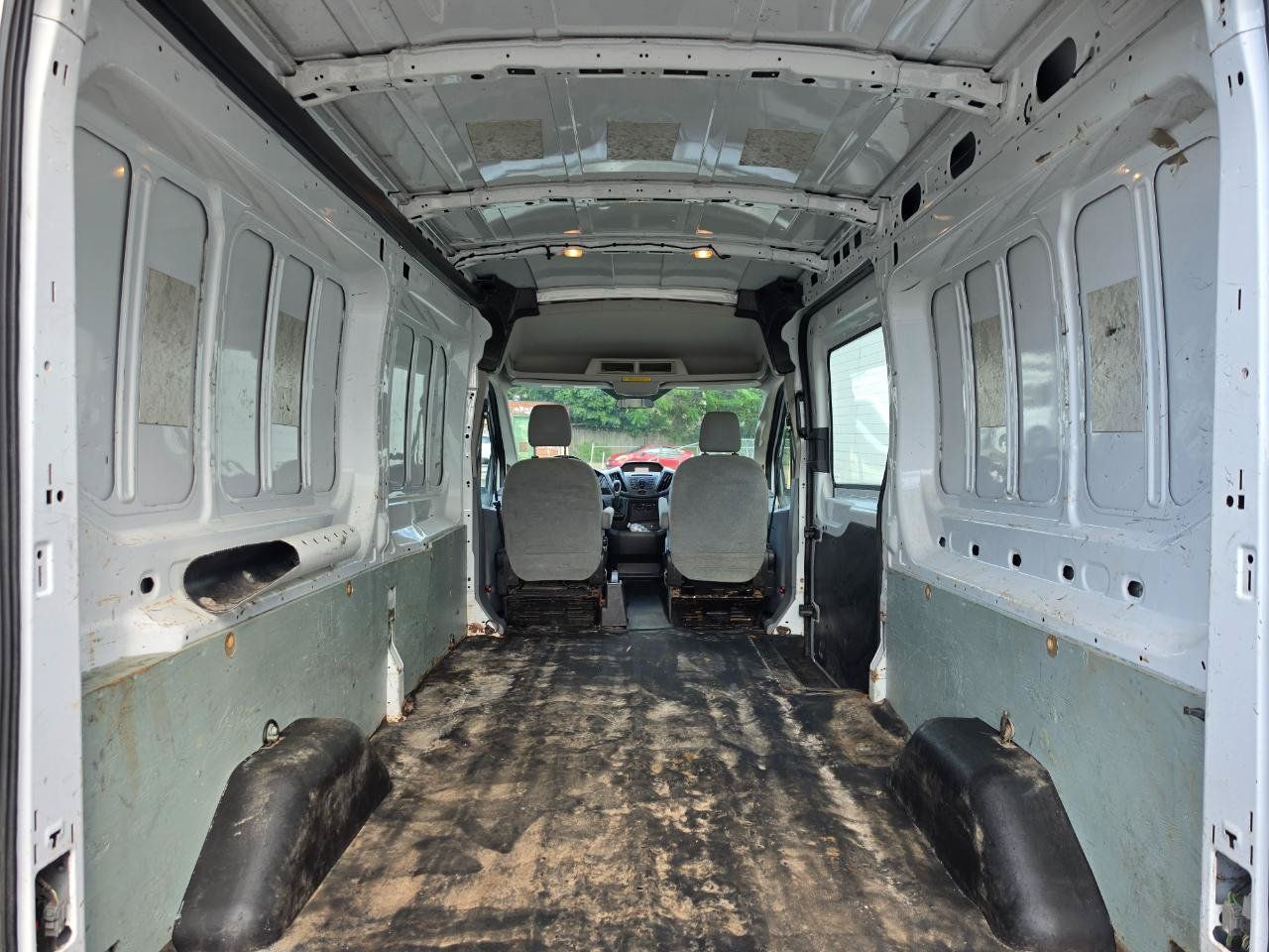 Used 2015 Ford Transit 350 148 Medium Roof RWD image 9