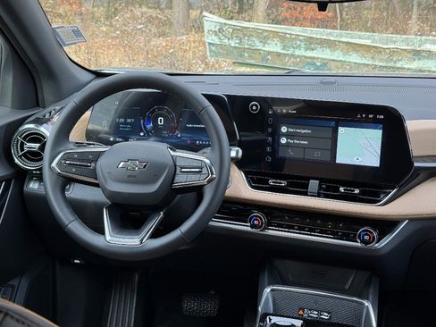 New 2026 Chevrolet Equinox ACTIV image 17