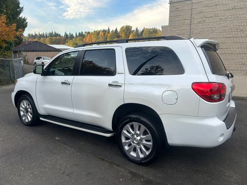 Used 2014 Toyota Sequoia Platinum image 7