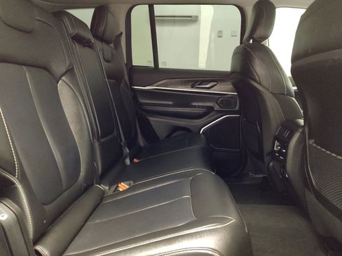 Used 2022 Jeep Grand Cherokee Limited 4xe AWD/4WD image 19