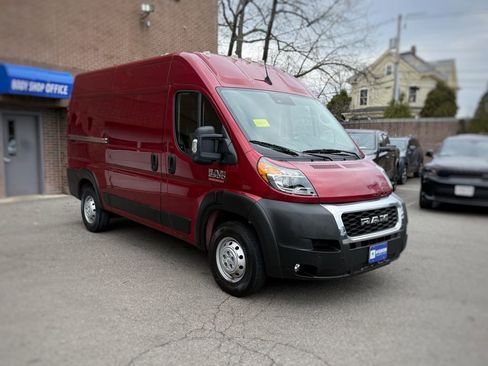 Used 2022 RAM ProMaster 2500 w/ Driver Convenience Group image 3