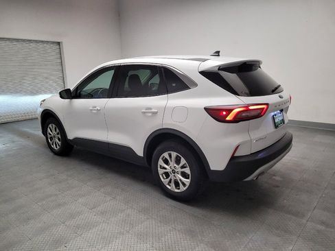 Used 2024 Ford Escape Active AWD/4WD image 3