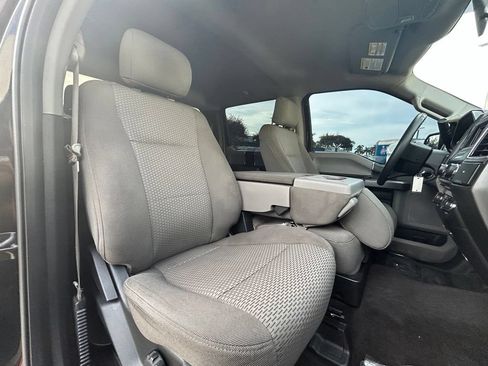 Used 2017 Ford F150 XLT RWD image 24