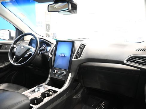Certified 2023 Ford Edge SEL image 13
