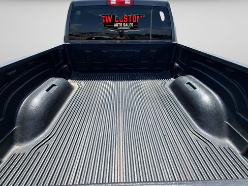 Used 2024 RAM 1500 Classic SLT AWD/4WD image 12