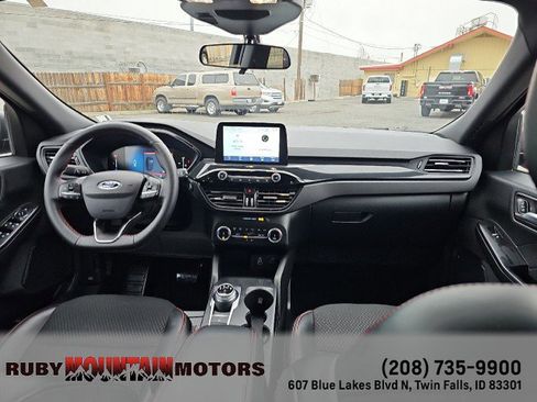 Used 2025 Ford Escape ST-Line image 31