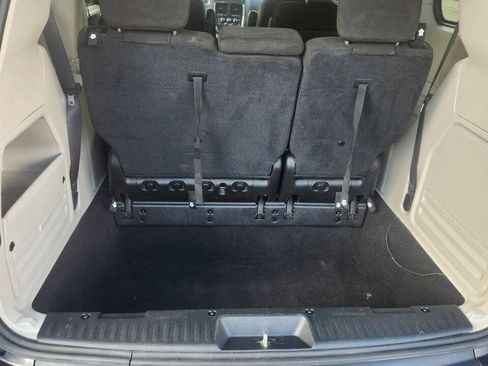 Used 2016 Dodge Grand Caravan SE w/ Quick Order Package 29E SE FWD image 13